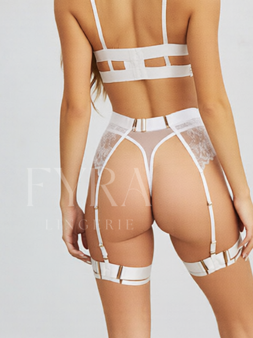Lingerie sexy branca ligas