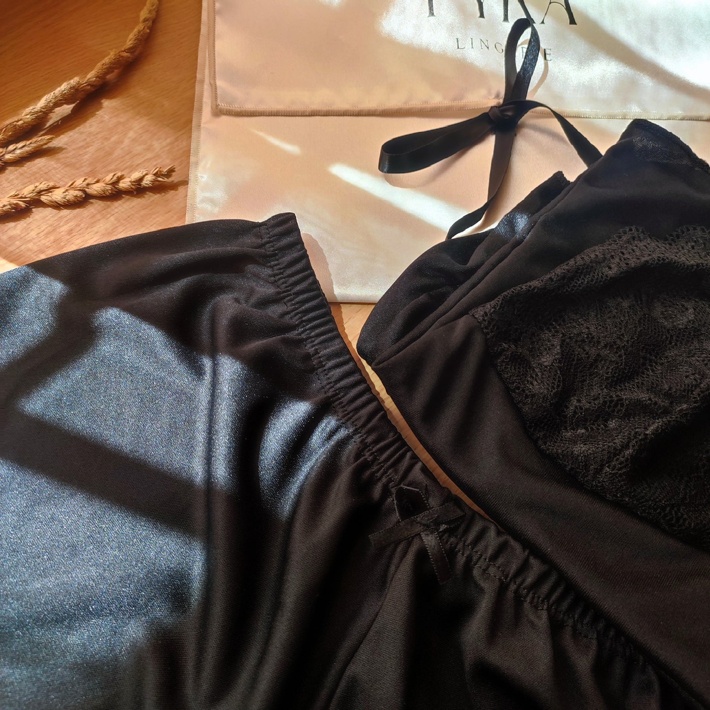 Elena Night Set - Black