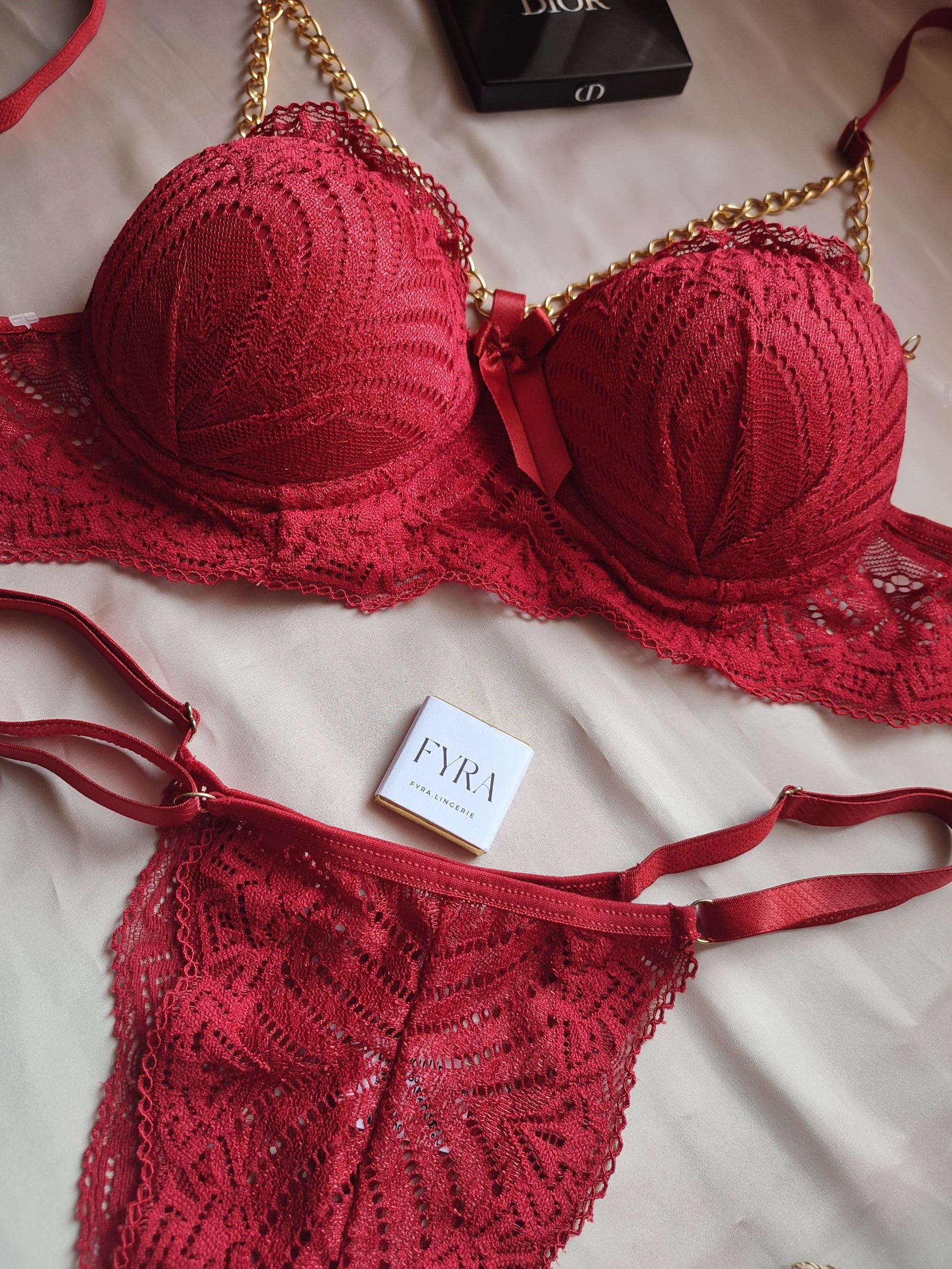 correntes lingerie sensual